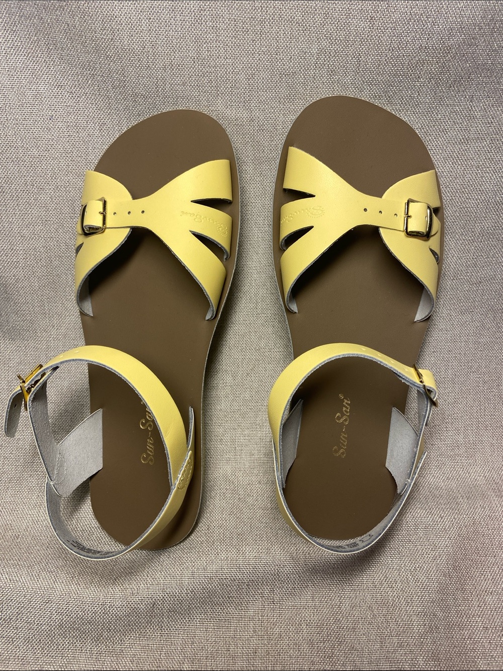 Sun-San Yellow Leather Ankle Strap Sandals. Size 11